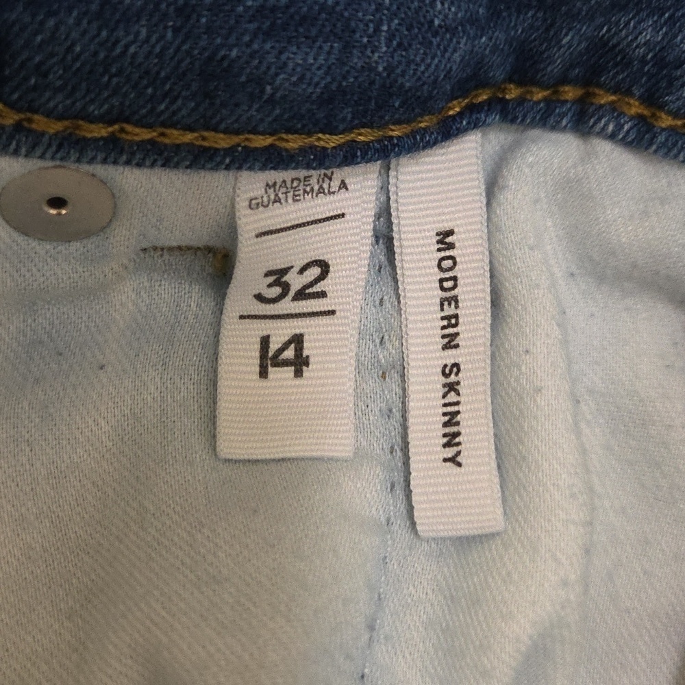 Loft Modern Skinny High Rise Jeans Light Distressing Frayed Hem Size 14 - Picture 5 of 6